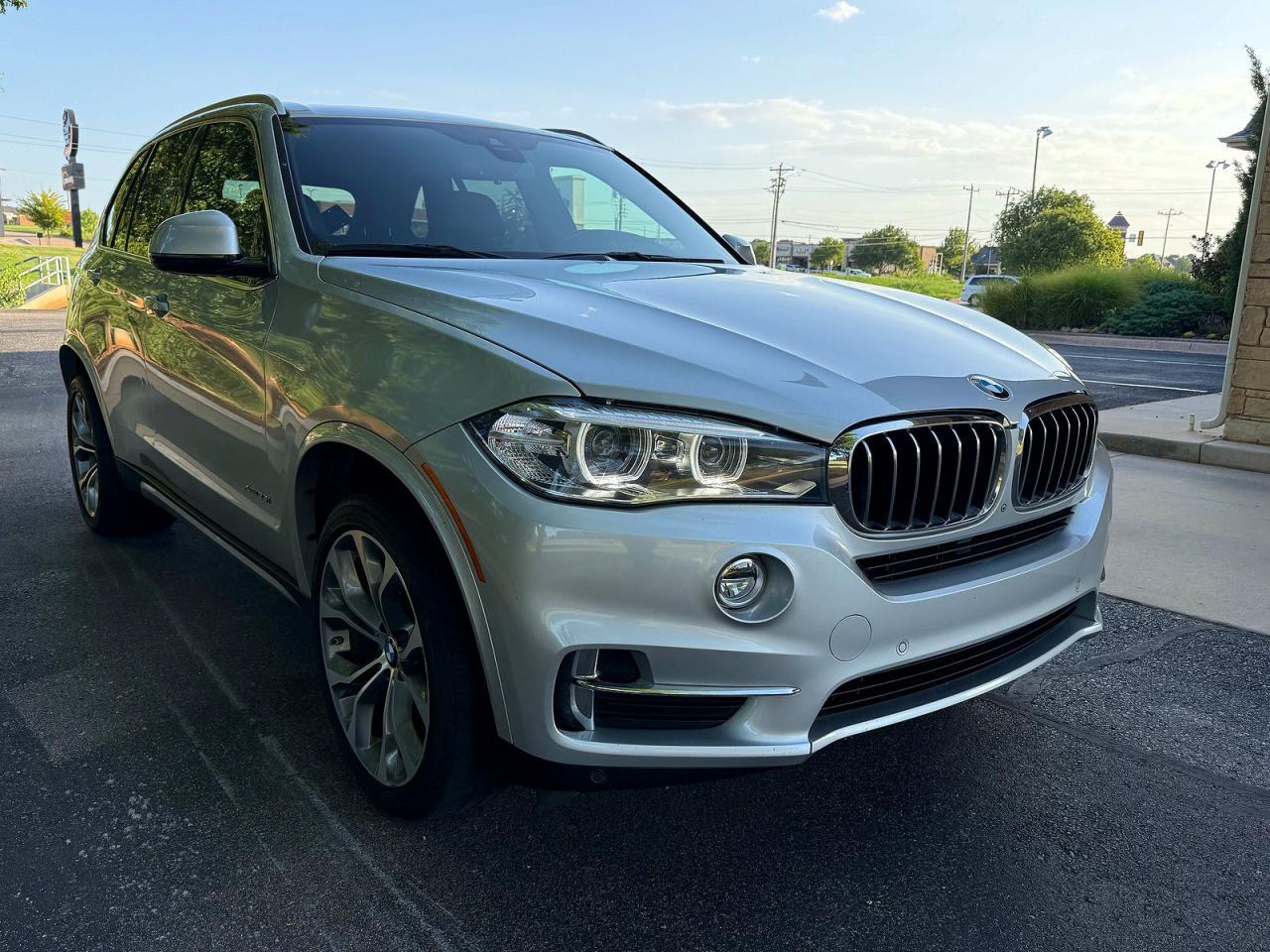 2017 BMW X5 xDrive35I - zdjęcie główne
