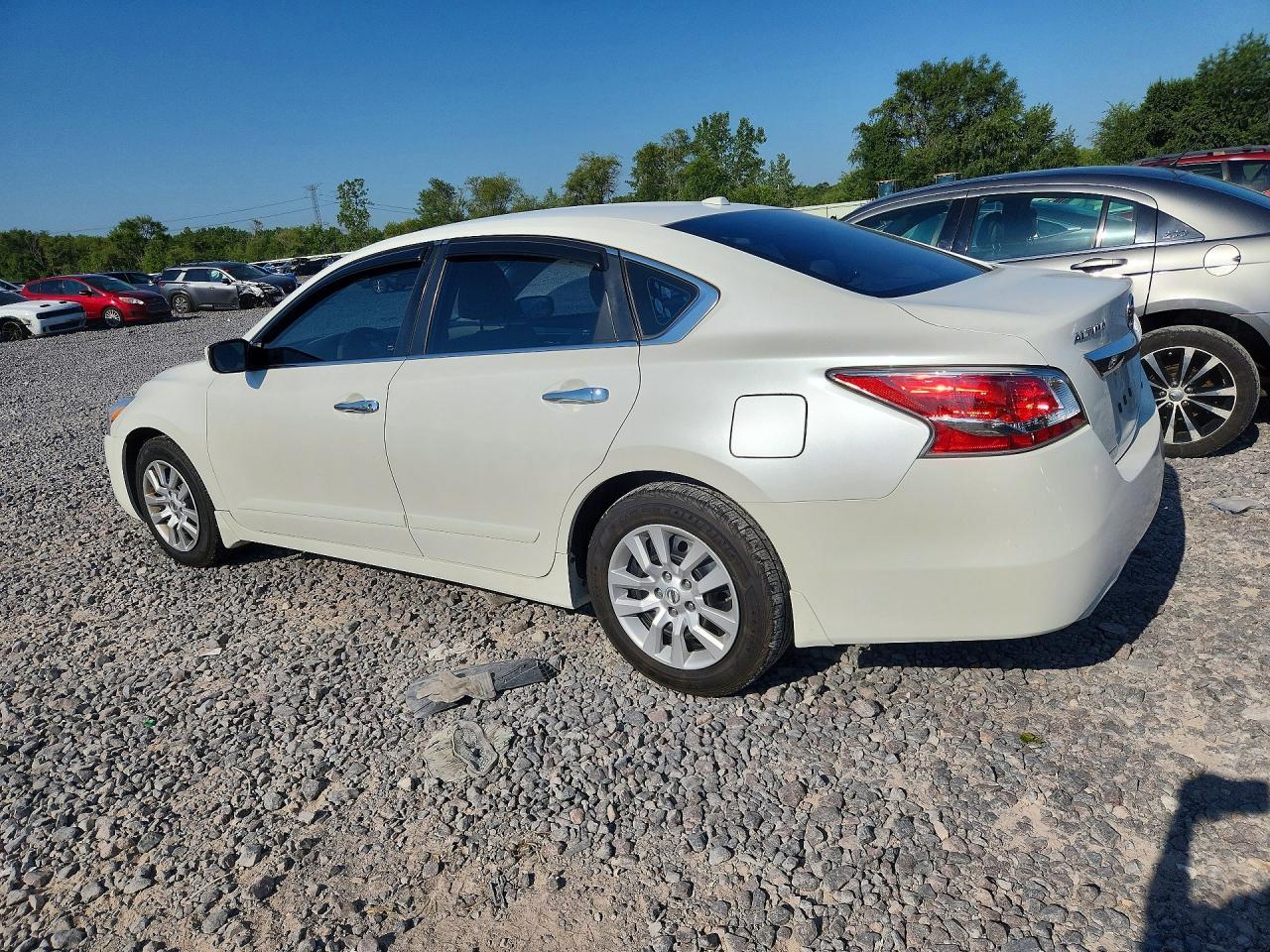 2014 Nissan Altima 2.5 S - zdjęcie 2
