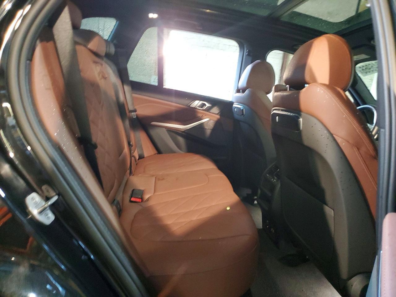 2025 BMW X5 xDrive40I - zdjęcie 11