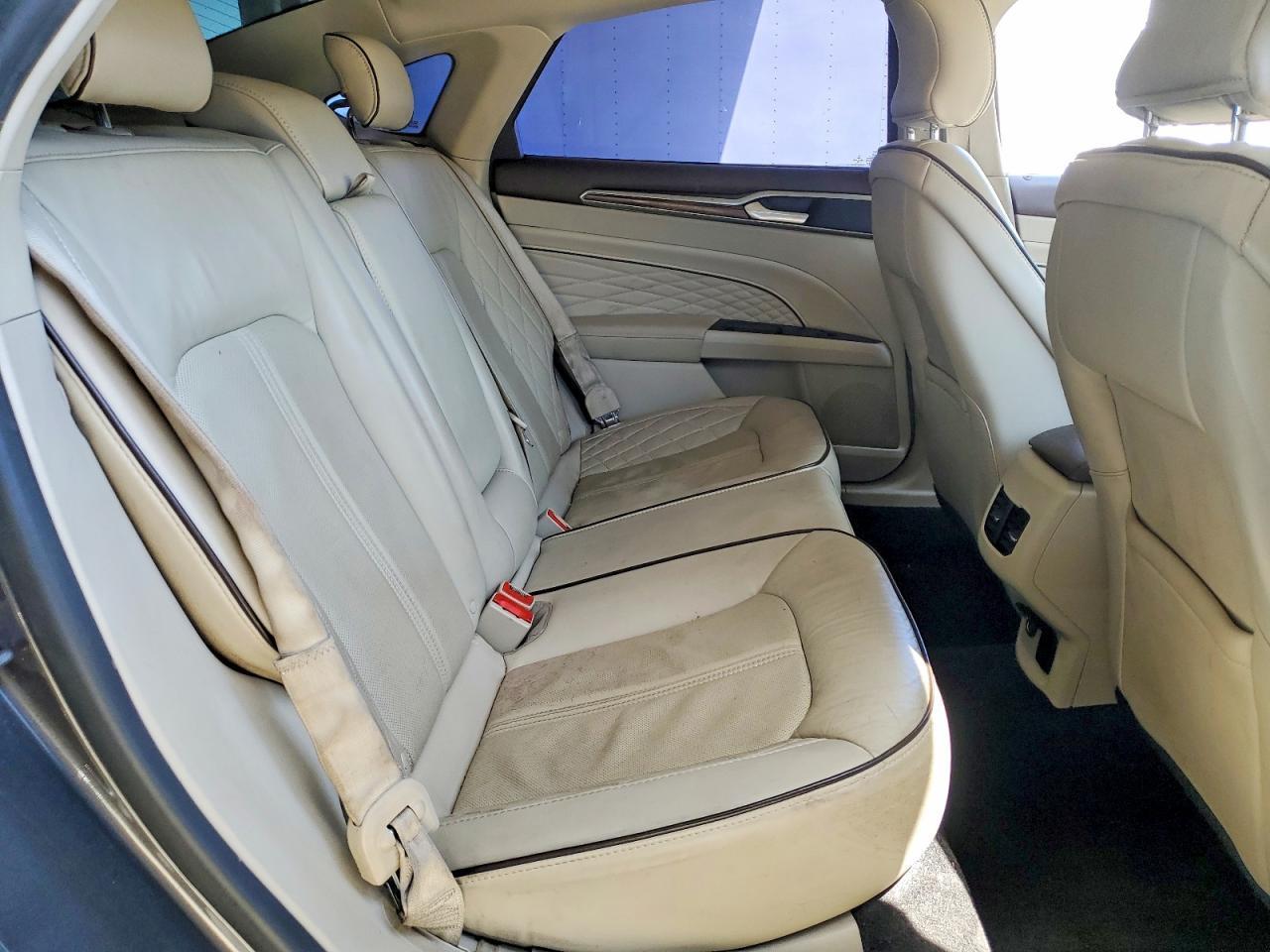2017 Ford Fusion Titanium Phev - zdjęcie 10