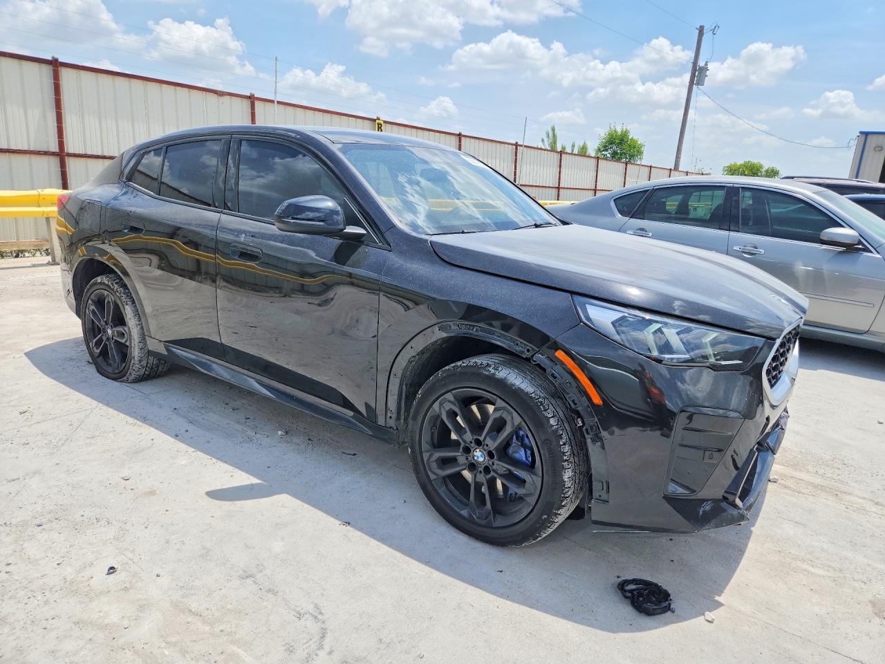 2025 BMW X2 xDrive28I - zdjęcie 4