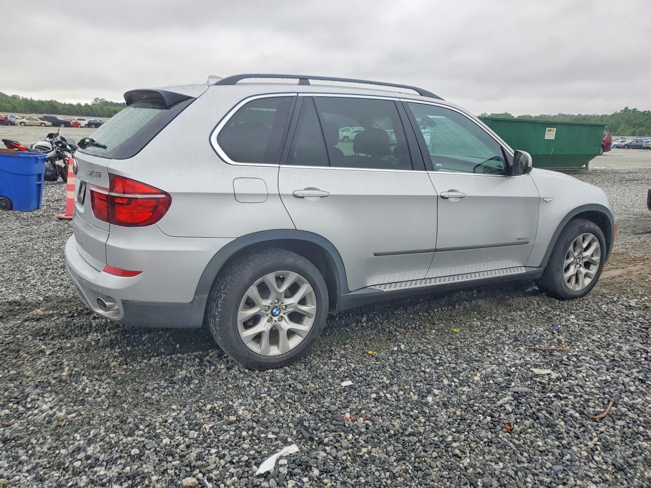 2013 BMW X5 xDrive35I - zdjęcie 3