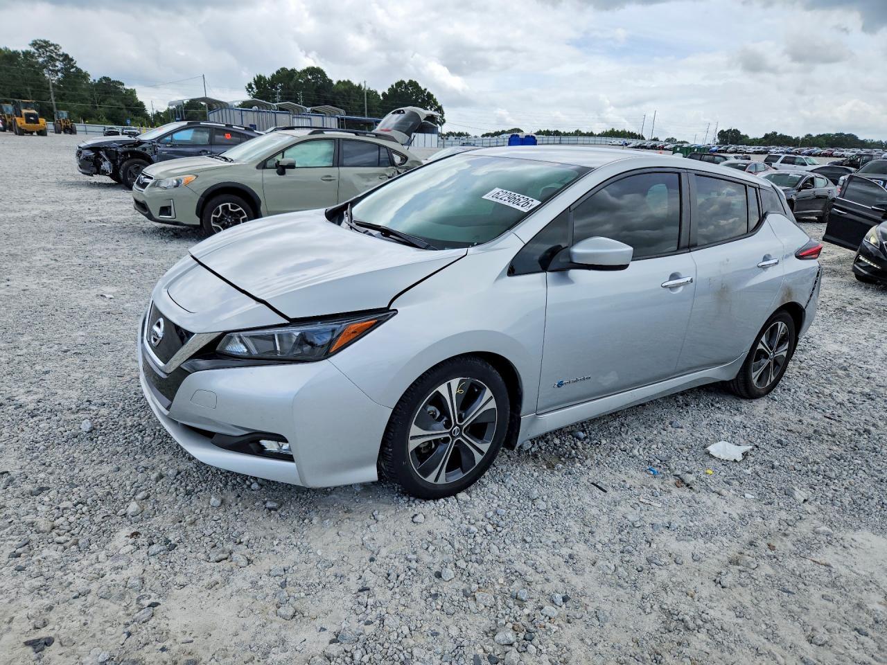 2018 Nissan Leaf Sv - zdjęcie główne
