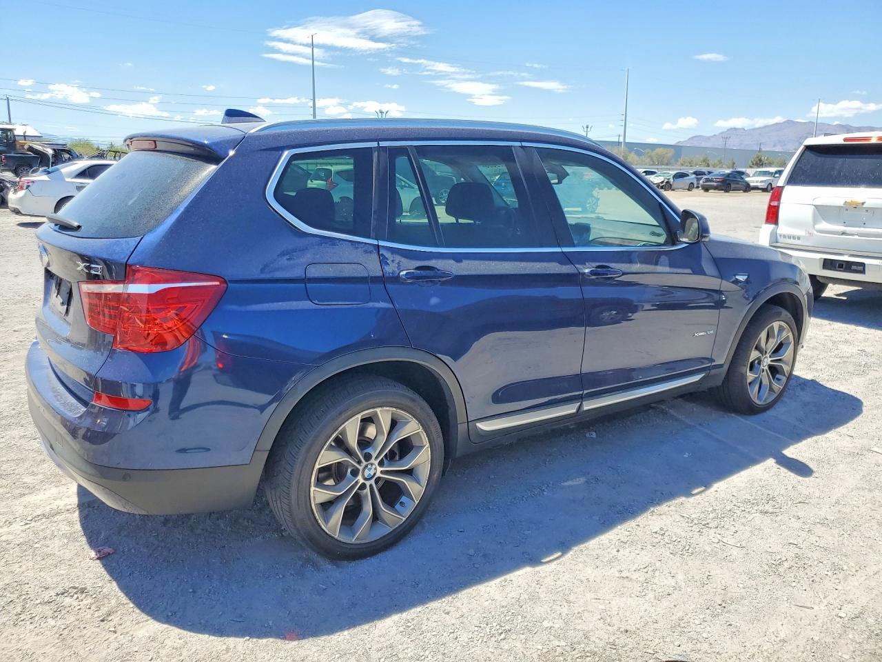 2017 BMW X3 xDrive28I - zdjęcie 3