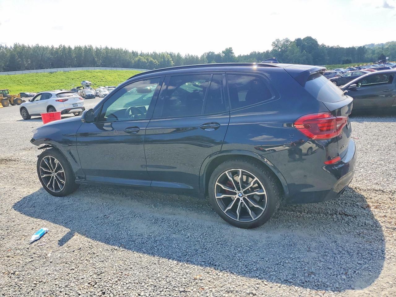 2021 BMW X3 xDrivem40I - zdjęcie 2