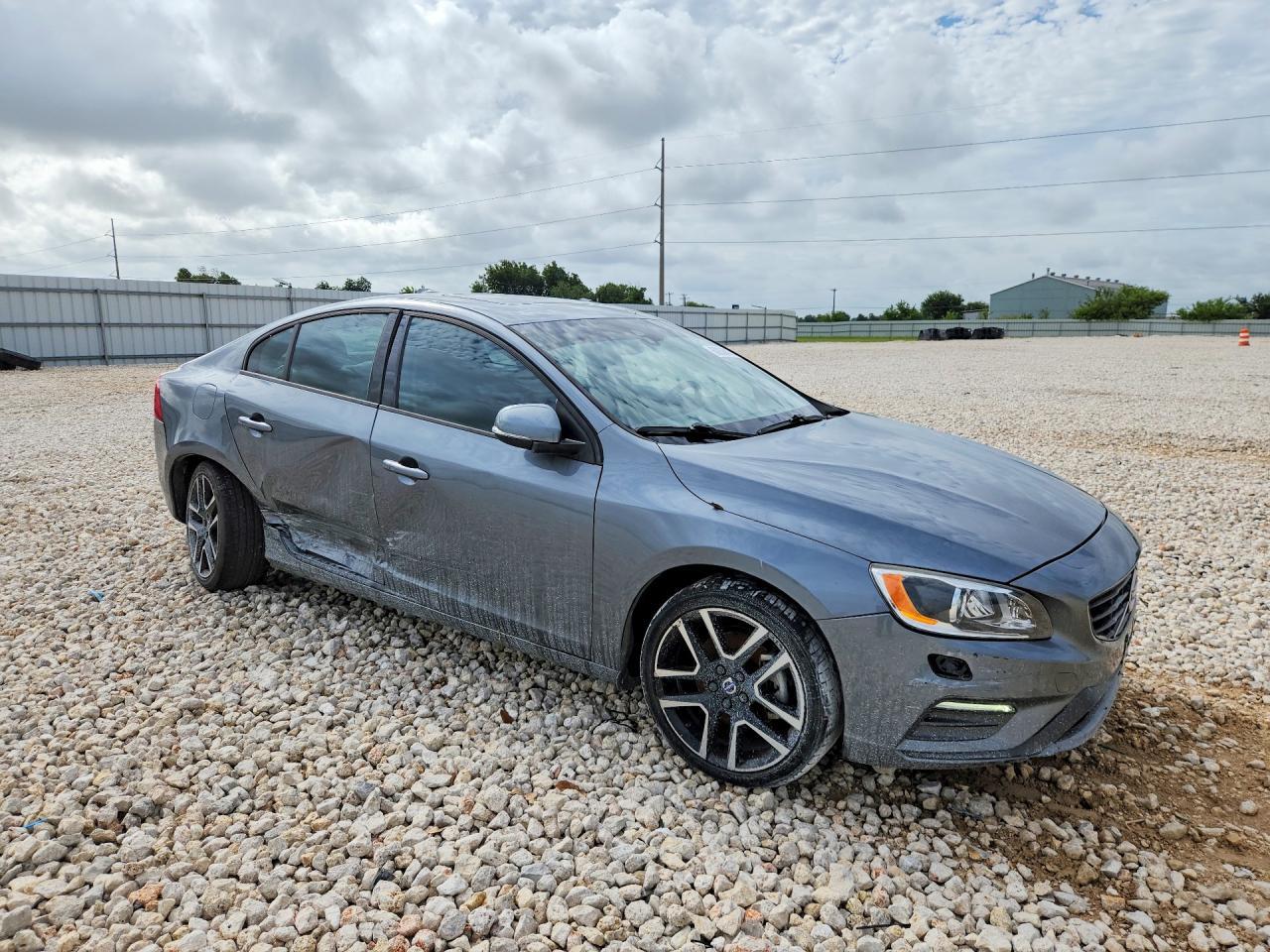 2017 Volvo S60 - zdjęcie 4