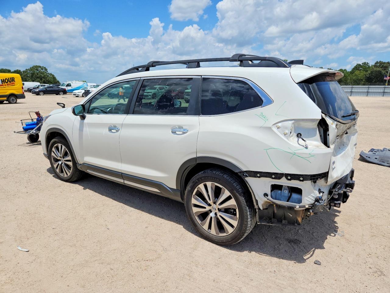 2020 Subaru Ascent Touring - zdjęcie 2