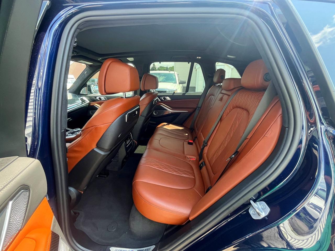 2024 BMW X5 M60I - zdjęcie 7