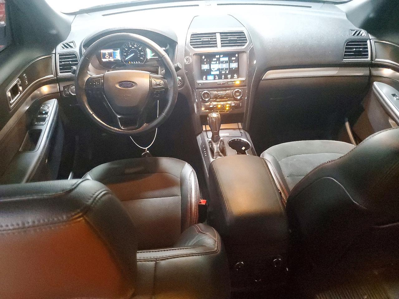 2018 Ford Explorer Xlt - zdjęcie 8