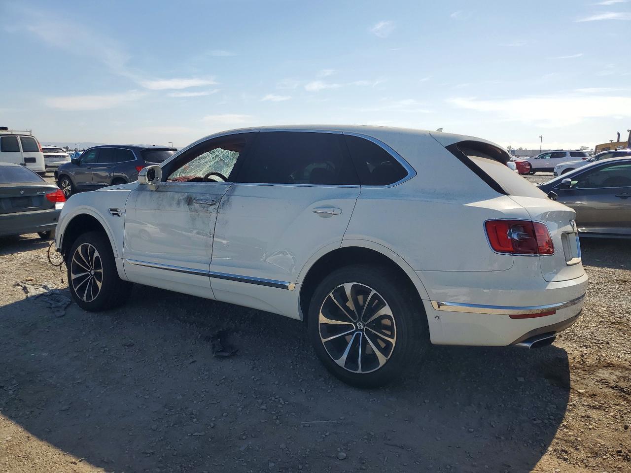 2018 Bentley Bentayga - zdjęcie 2
