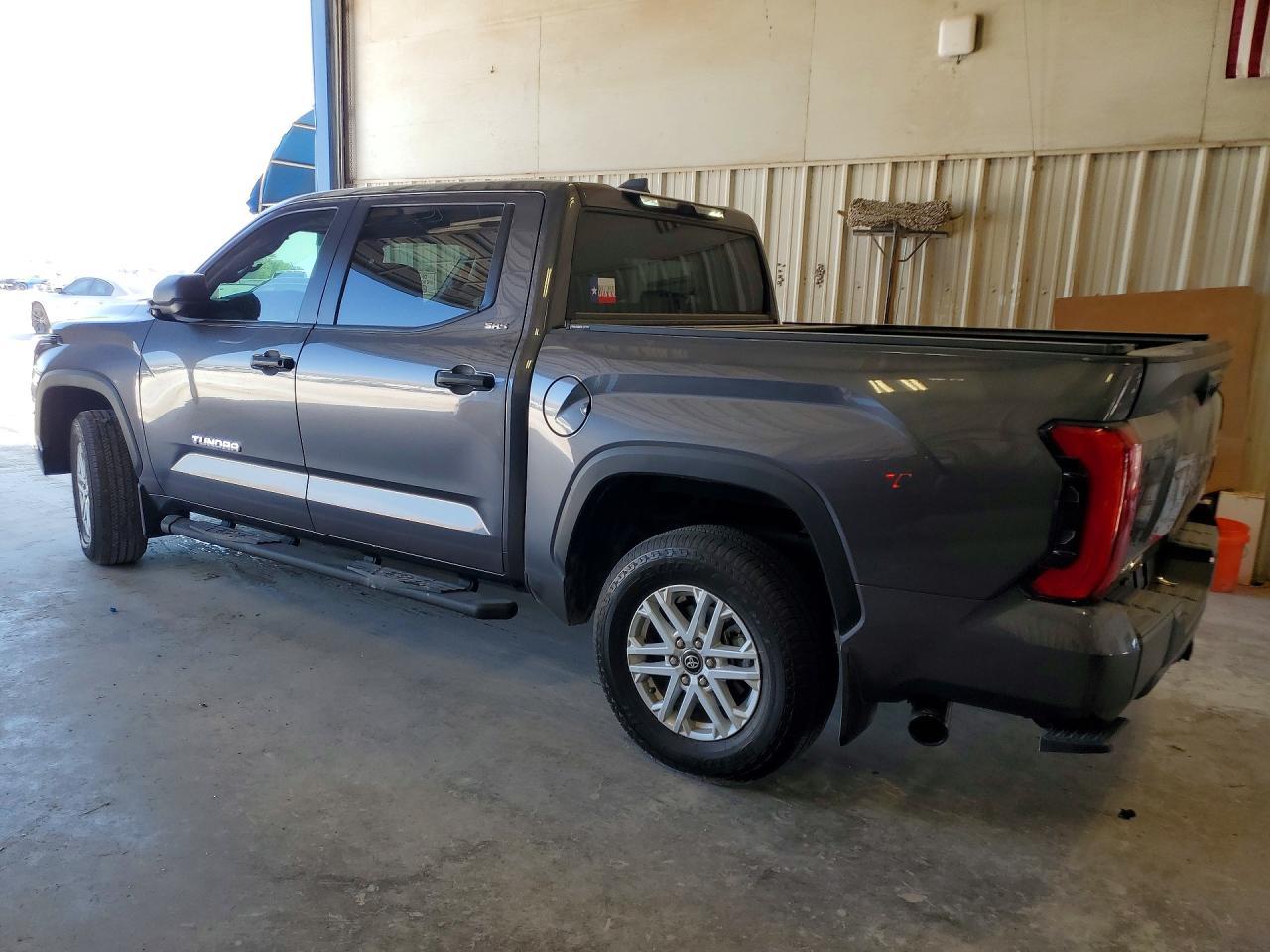 2025 Toyota Tundra - zdjęcie 2