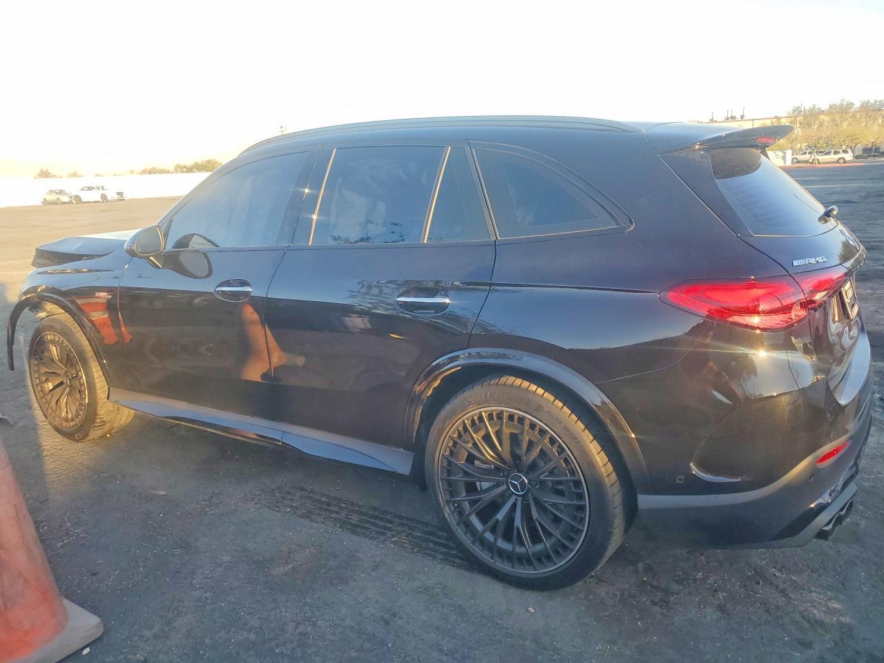 2026 Mercedes-Benz Glc 43 4Matic Amg - zdjęcie 2