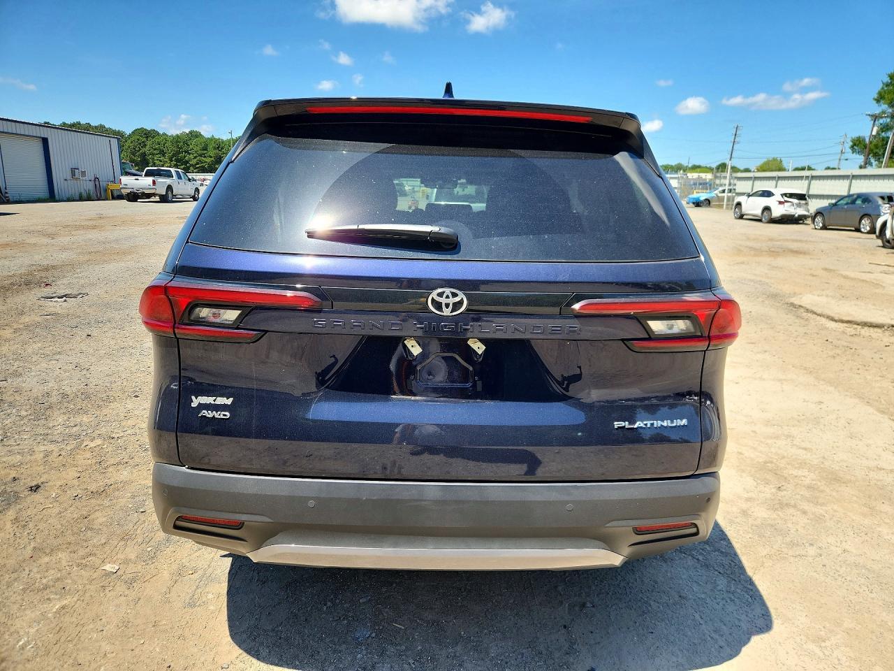 2025 Toyota Grand Highlander Platinum - zdjęcie 6