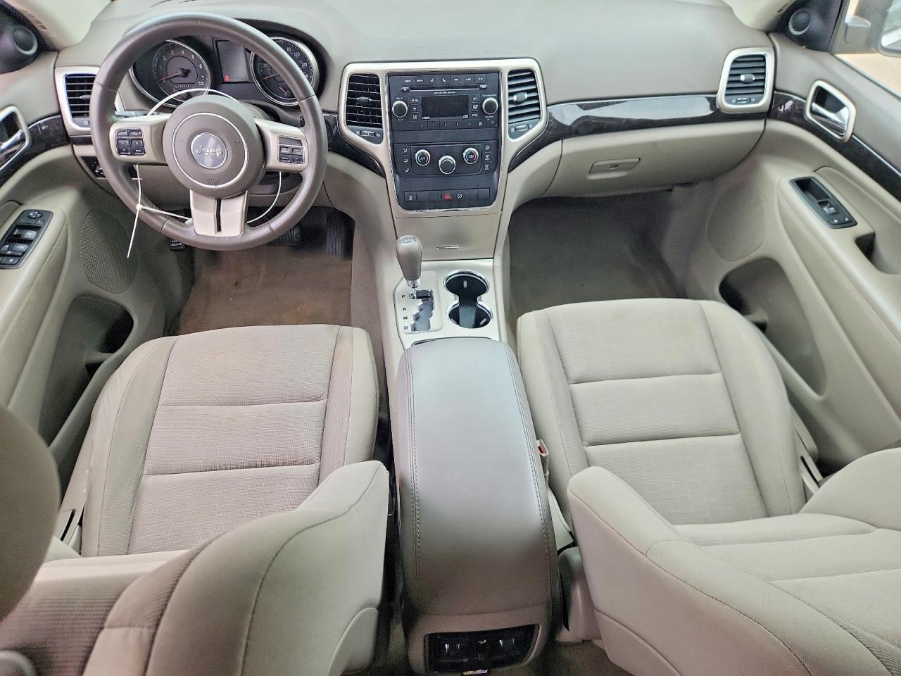 2013 Jeep Grand Cherokee Laredo - zdjęcie 8