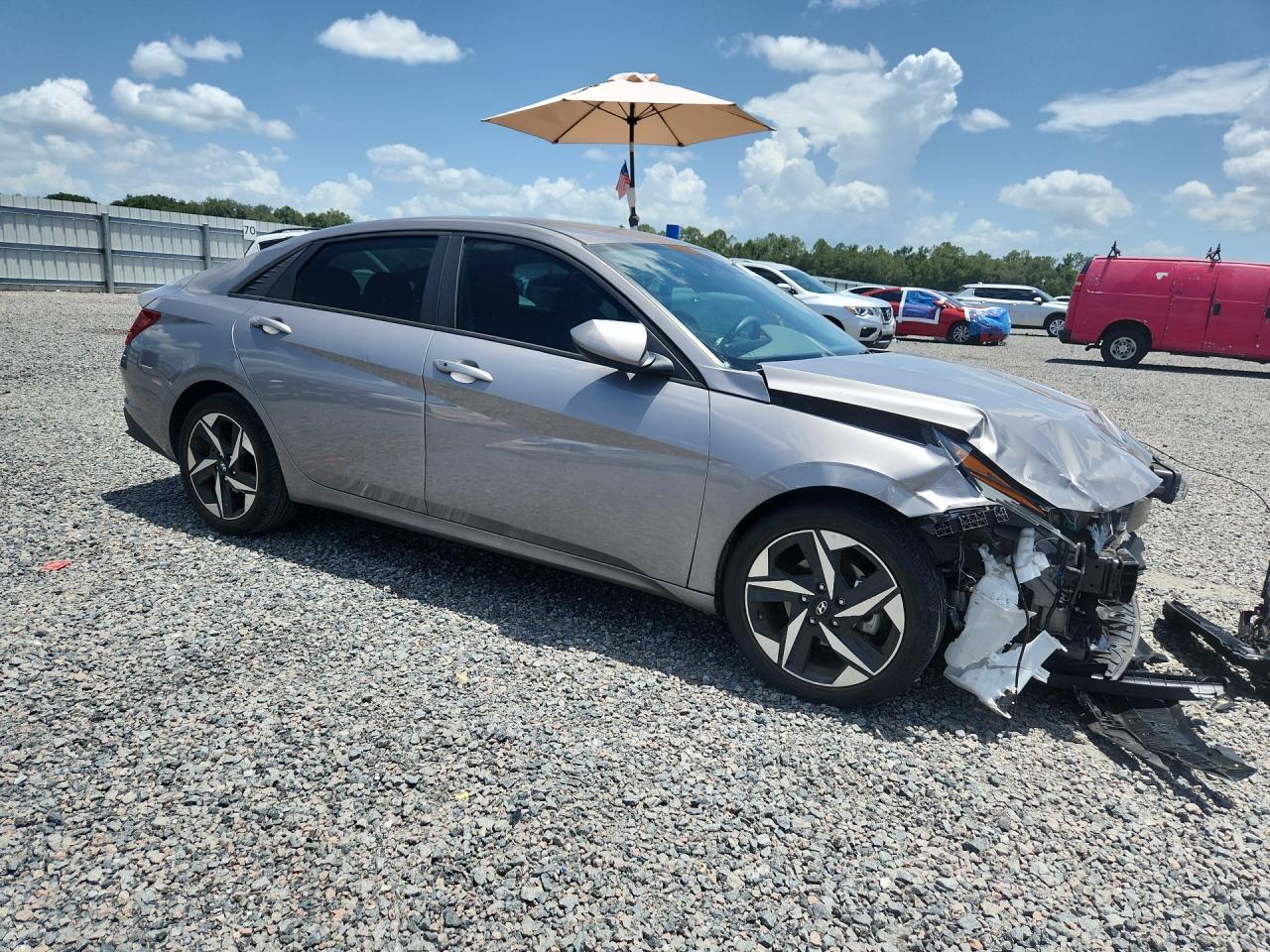 2023 Hyundai Elantra Sel - zdjęcie 4