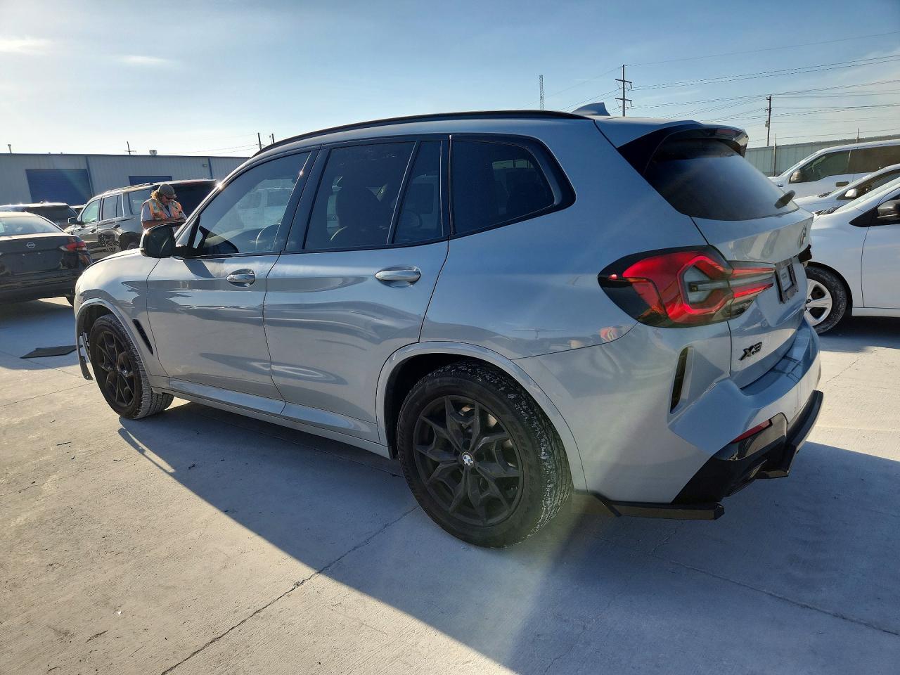 2024 BMW X3 xDrive30I - zdjęcie 2