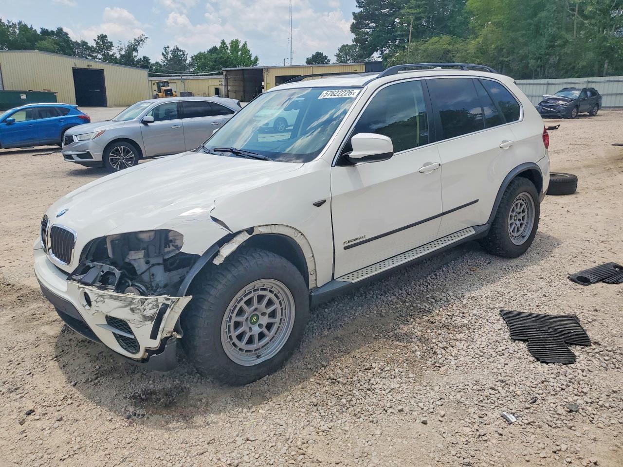 2013 BMW X5 xDrive35D - zdjęcie główne