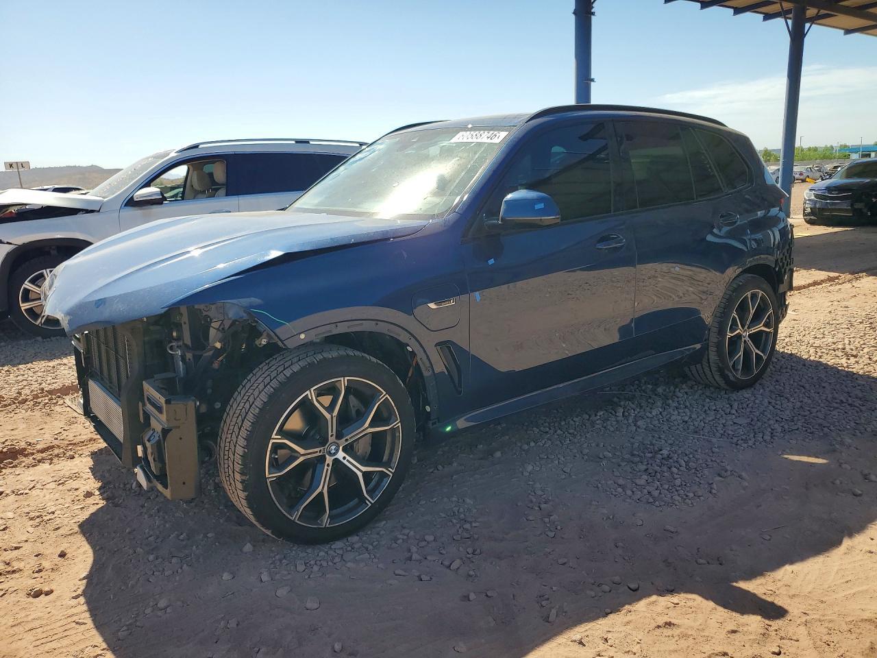2023 BMW X5 xDrive45E - zdjęcie główne