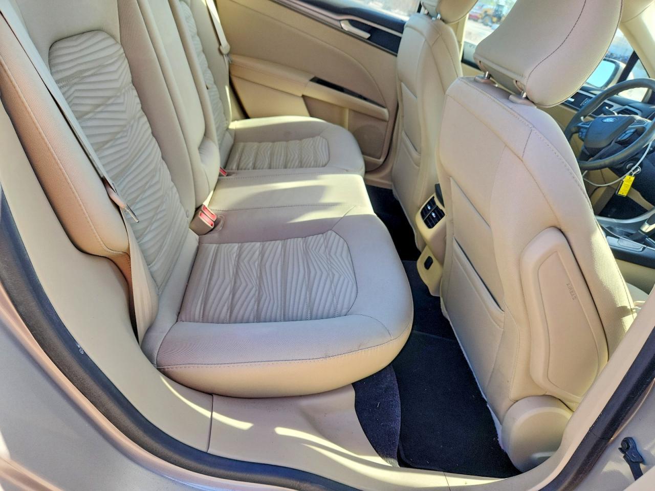 2016 Ford Fusion Se - zdjęcie 10