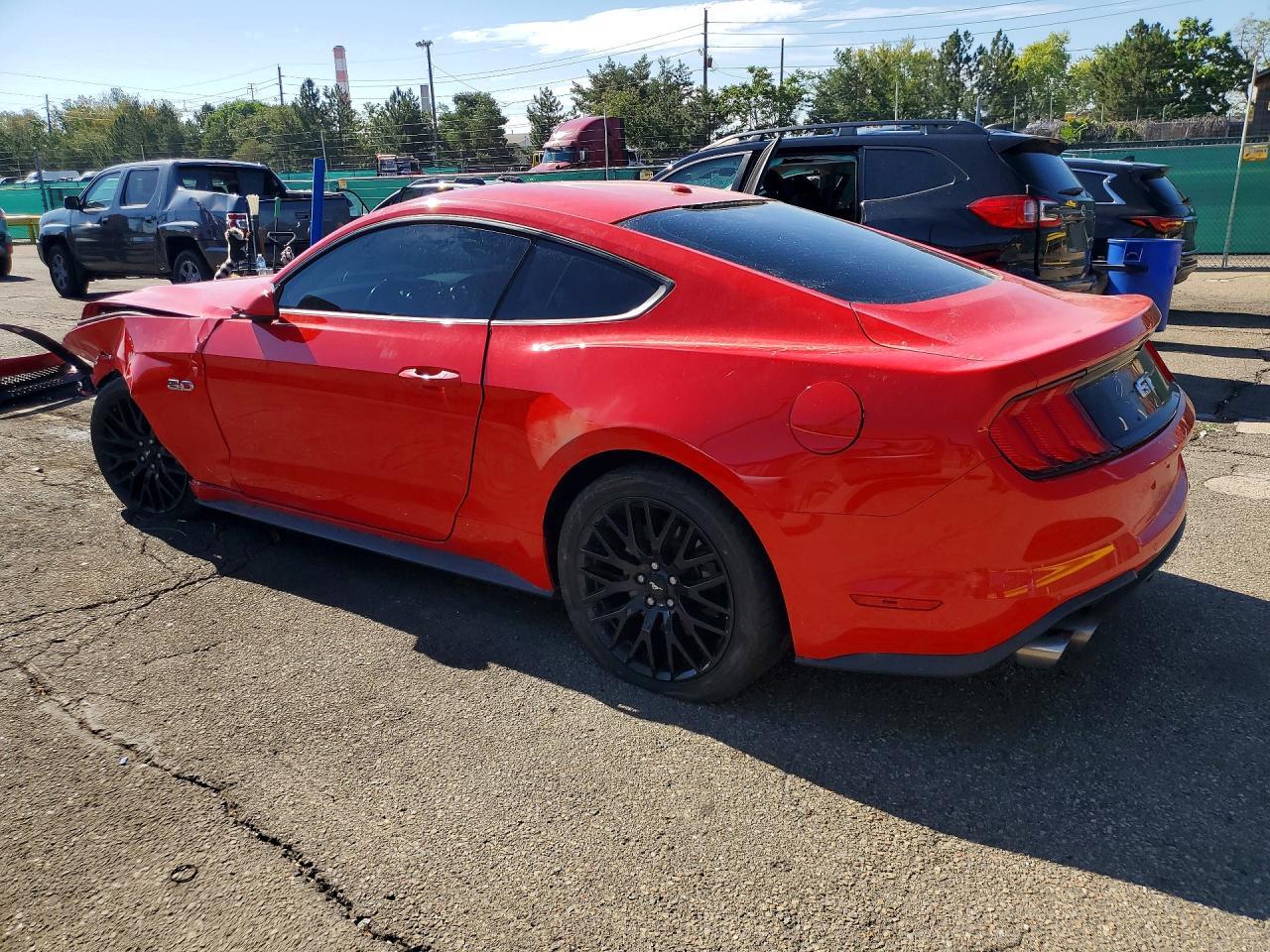 2019 Ford Mustang Gt - zdjęcie 2