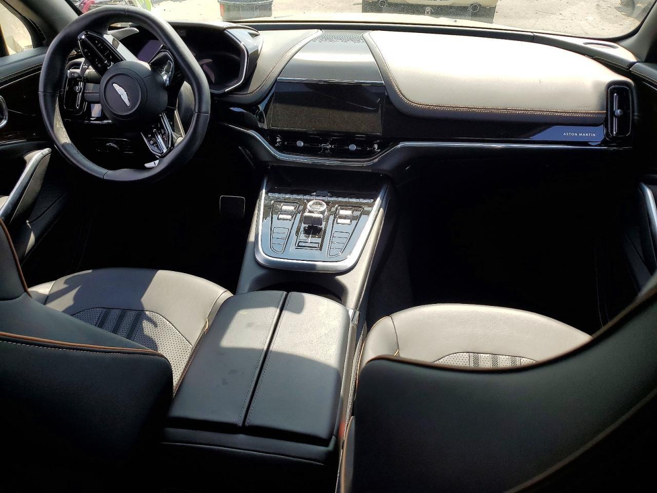 2025 Aston Martin Dbx 707 - zdjęcie 8