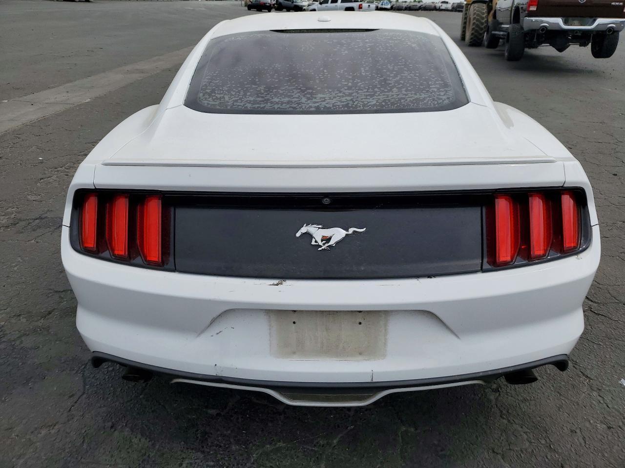 2017 Ford Mustang - zdjęcie 6