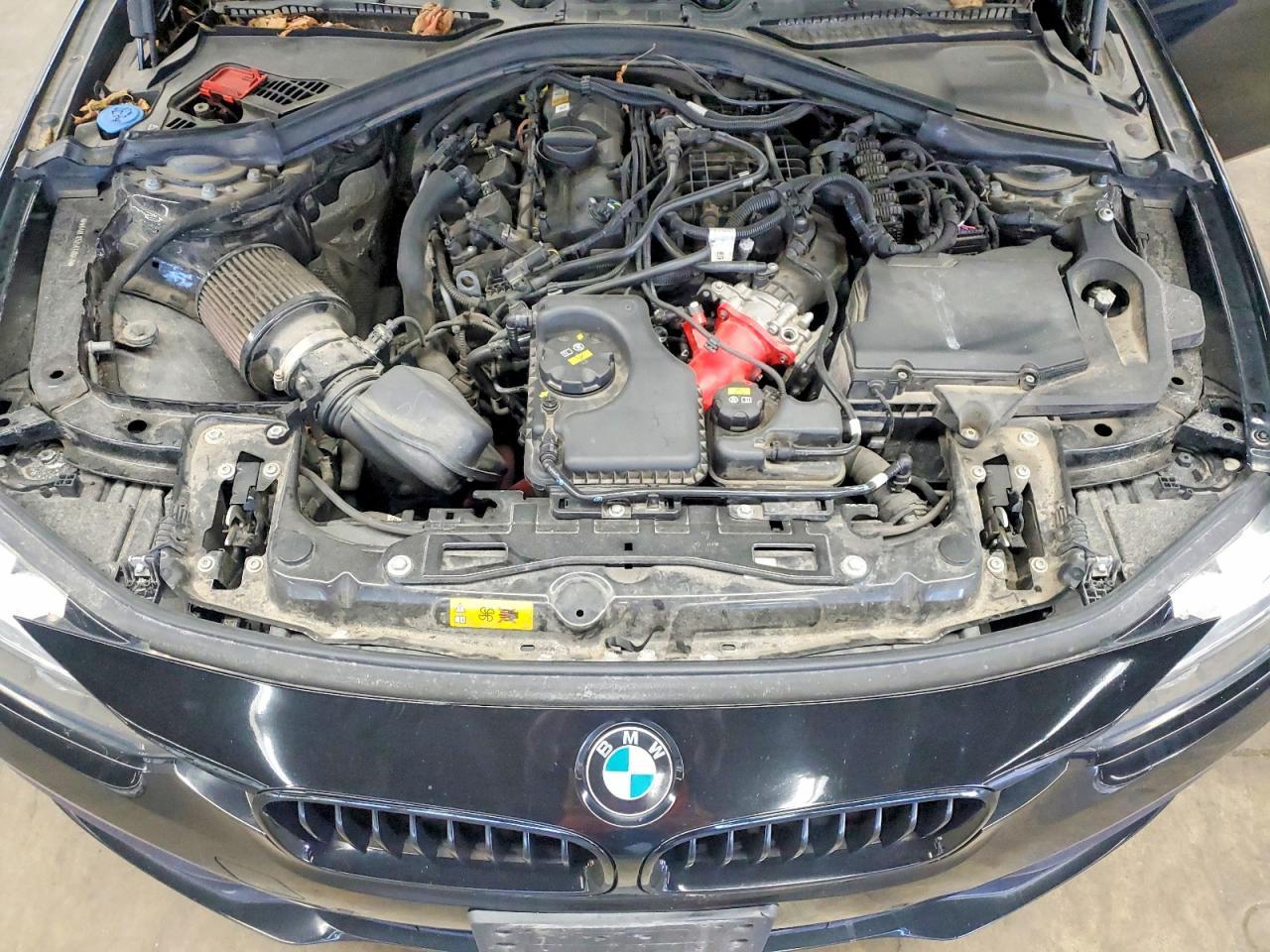 2018 BMW 330E - zdjęcie 11
