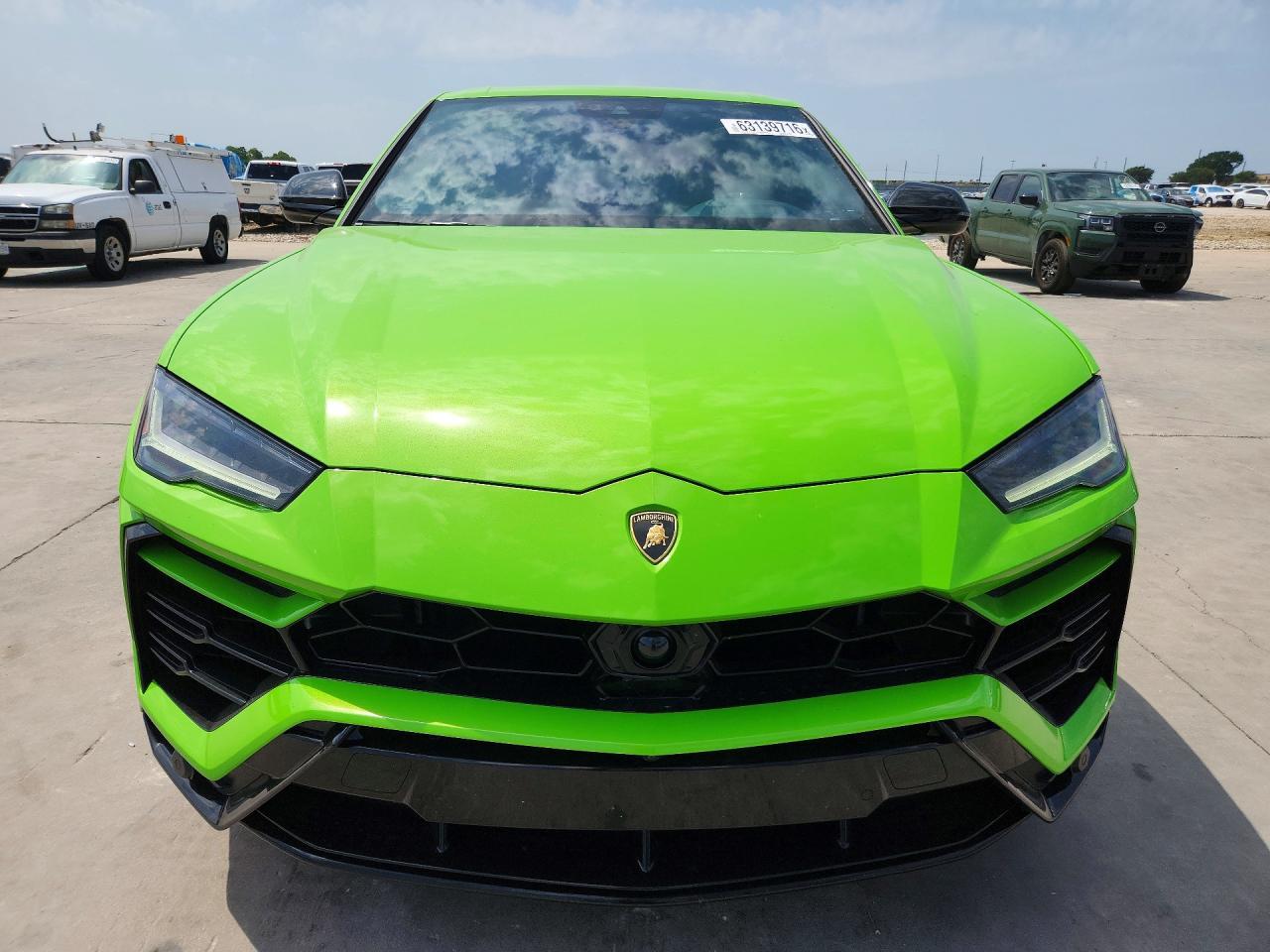 2022 Lamborghini Urus - zdjęcie 5