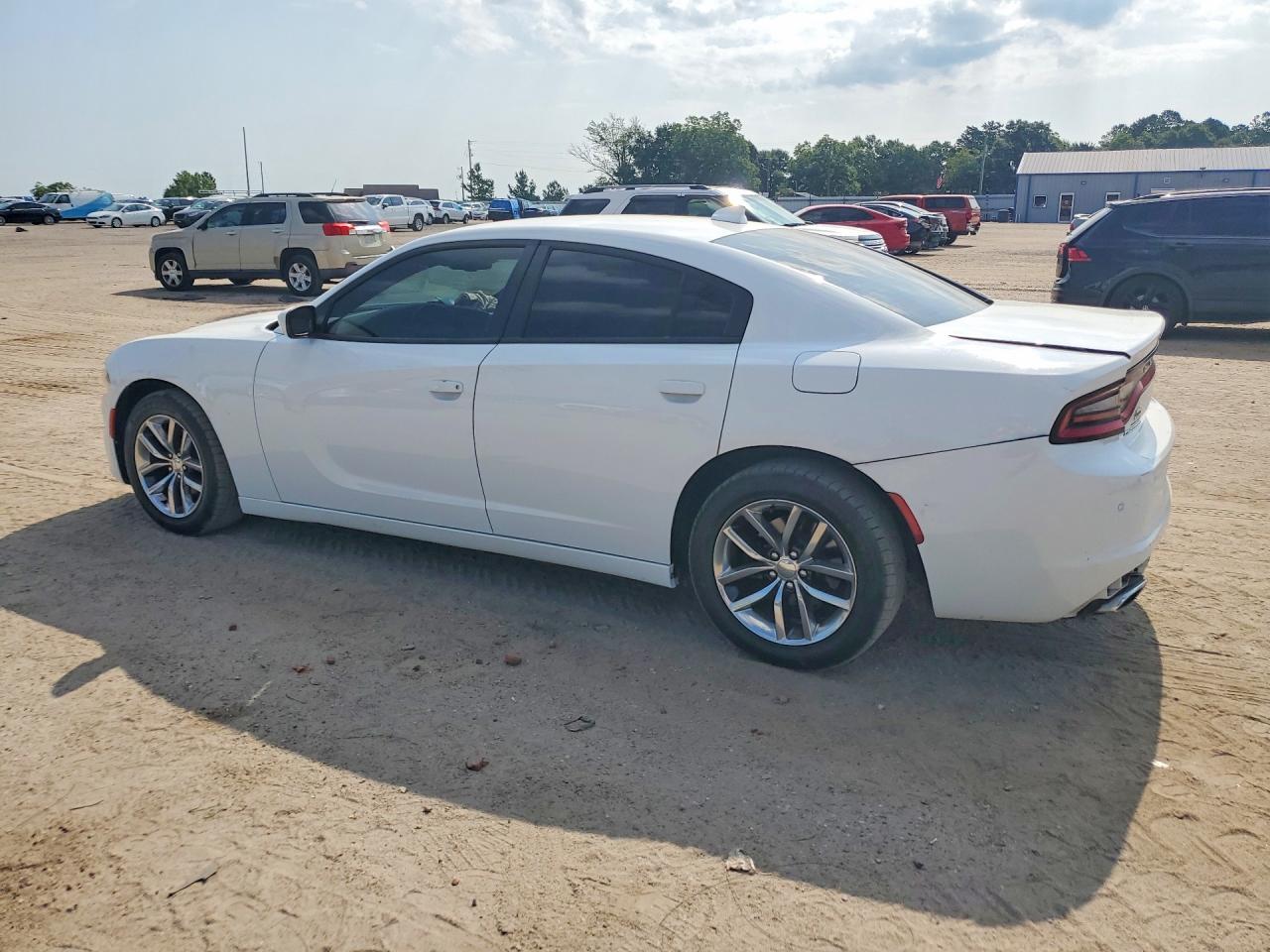 2016 Dodge Charger Sxt - zdjęcie 2
