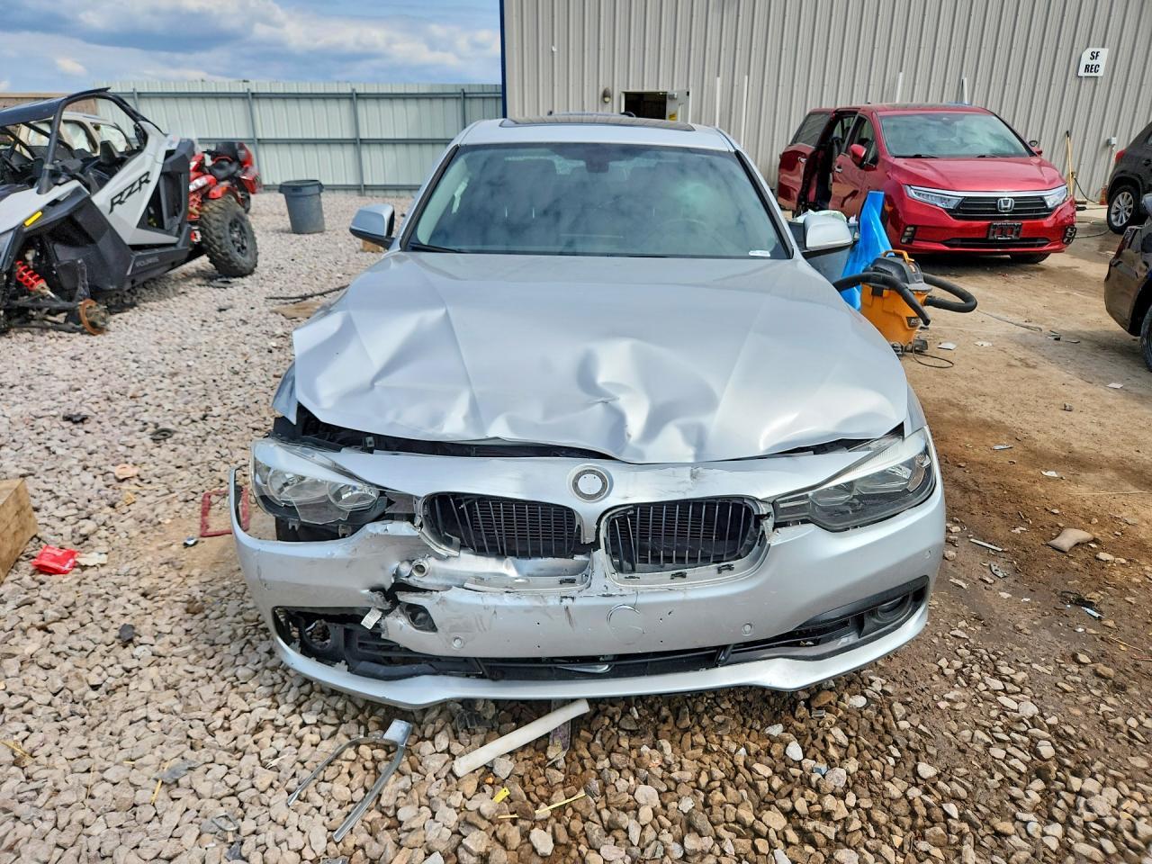 2016 BMW 320 Xi - zdjęcie 5
