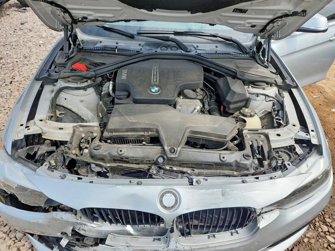 2016 BMW 320 Xi - zdjęcie 11