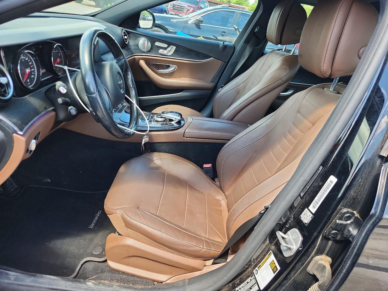 2017 Mercedes-Benz E 300 - zdjęcie 7