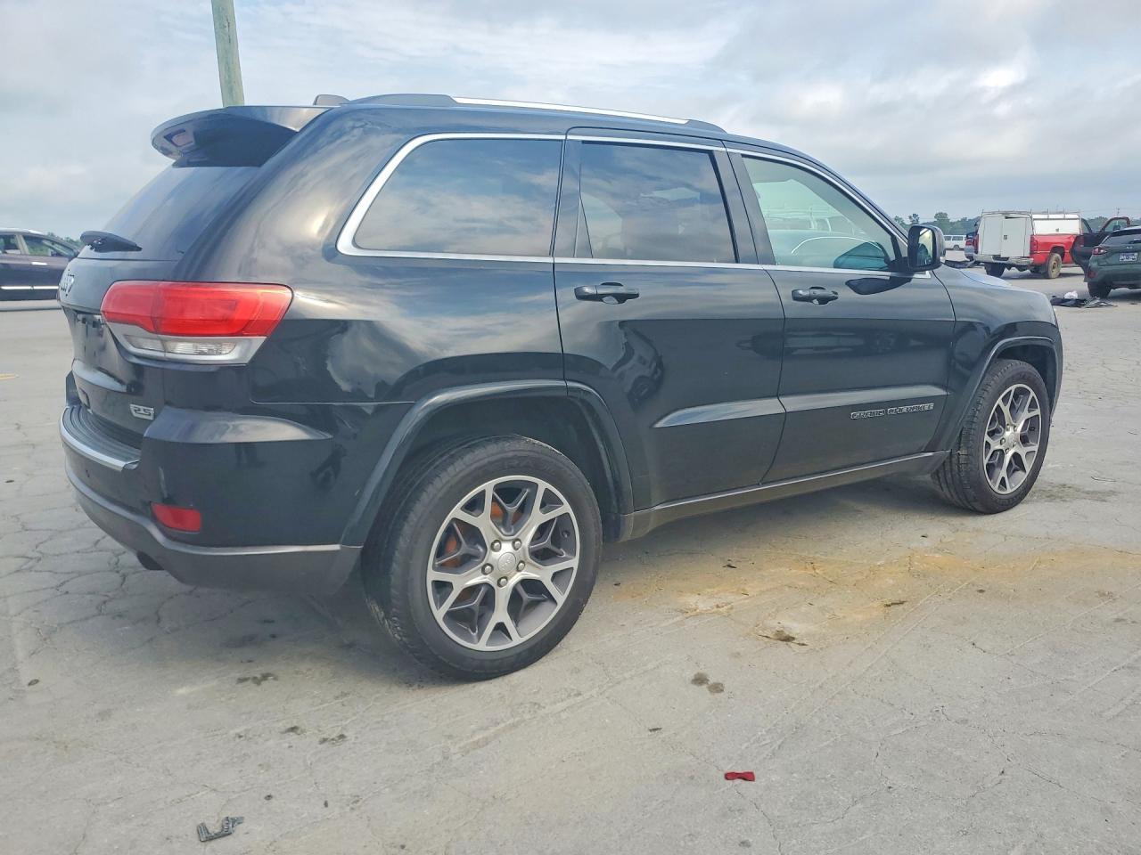 2018 Jeep Grand Cherokee Limited - zdjęcie 3