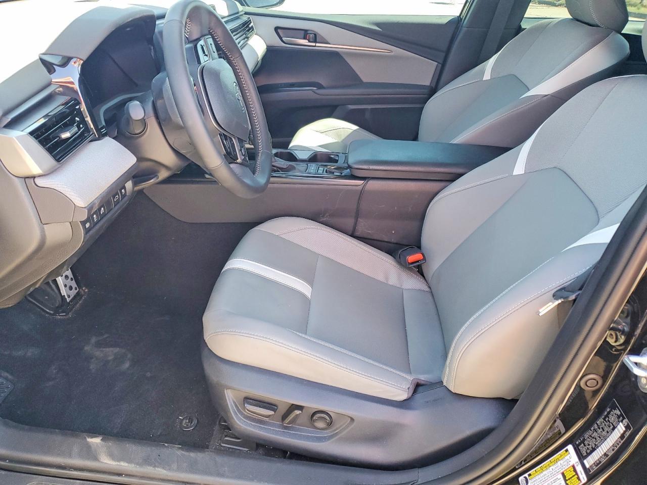2026 Toyota Camry Se - zdjęcie 7
