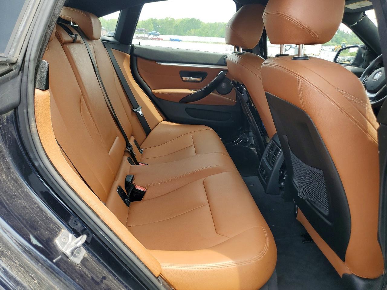2017 BMW Seria 4 430i - zdjęcie 10