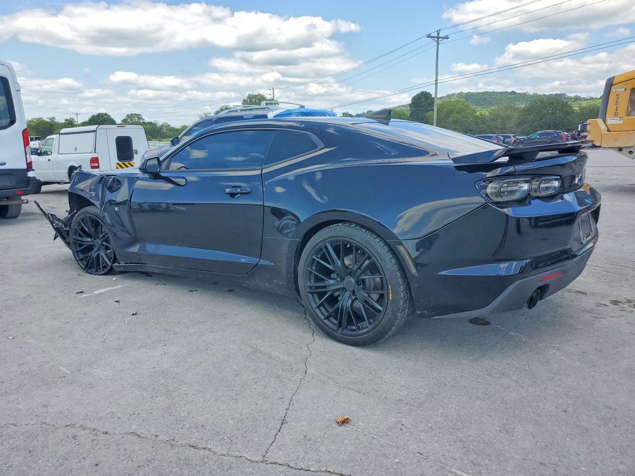 2019 Chevrolet Camaro Ls - zdjęcie 2