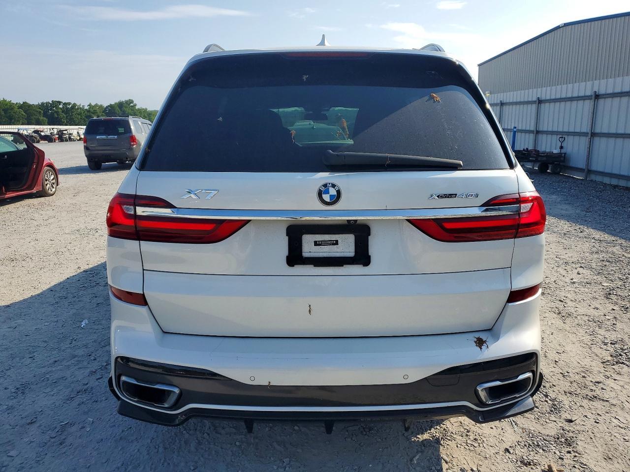 2020 BMW X7 xDrive40I - zdjęcie 6