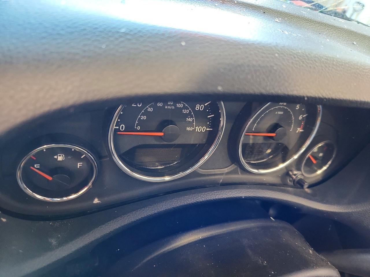 2016 Jeep Wrangler Unlimited Sahara - zdjęcie 9