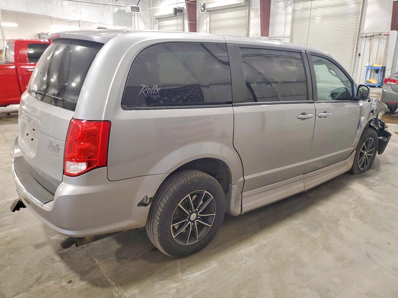 2018 Dodge Grand Caravan Sxt - zdjęcie 3