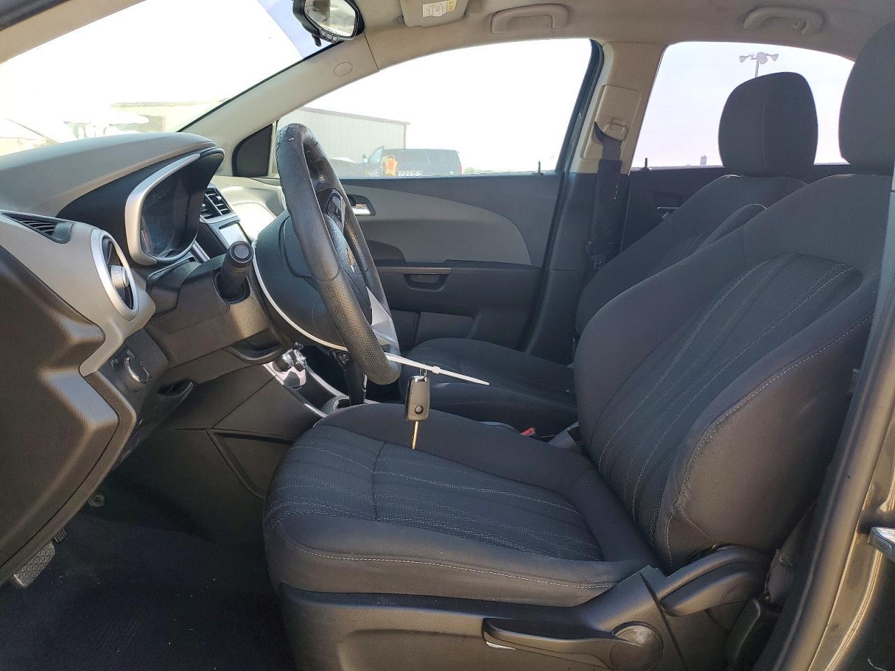 2017 Chevrolet Sonic Lt - zdjęcie 7