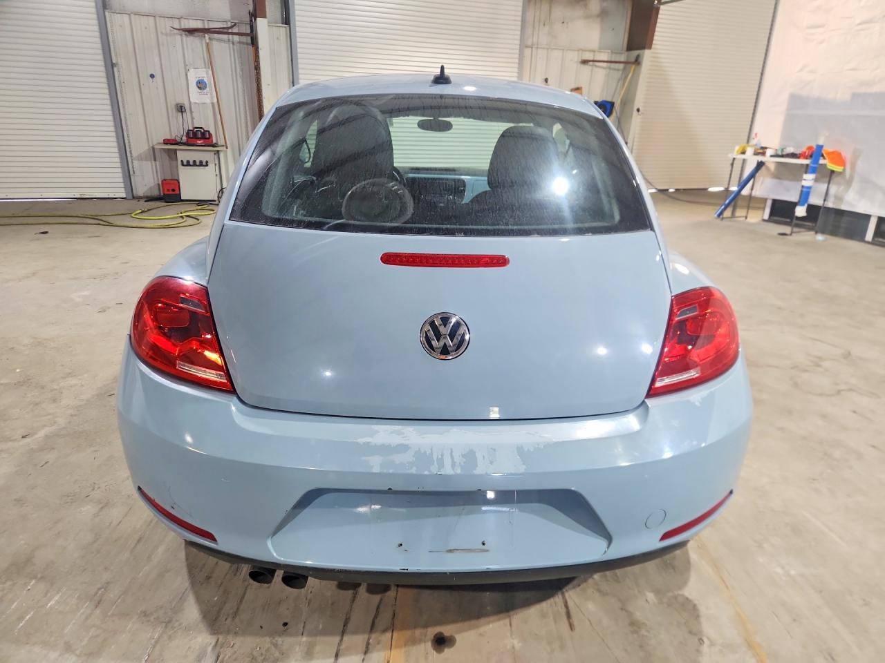 2014 Volkswagen Beetle - zdjęcie 6