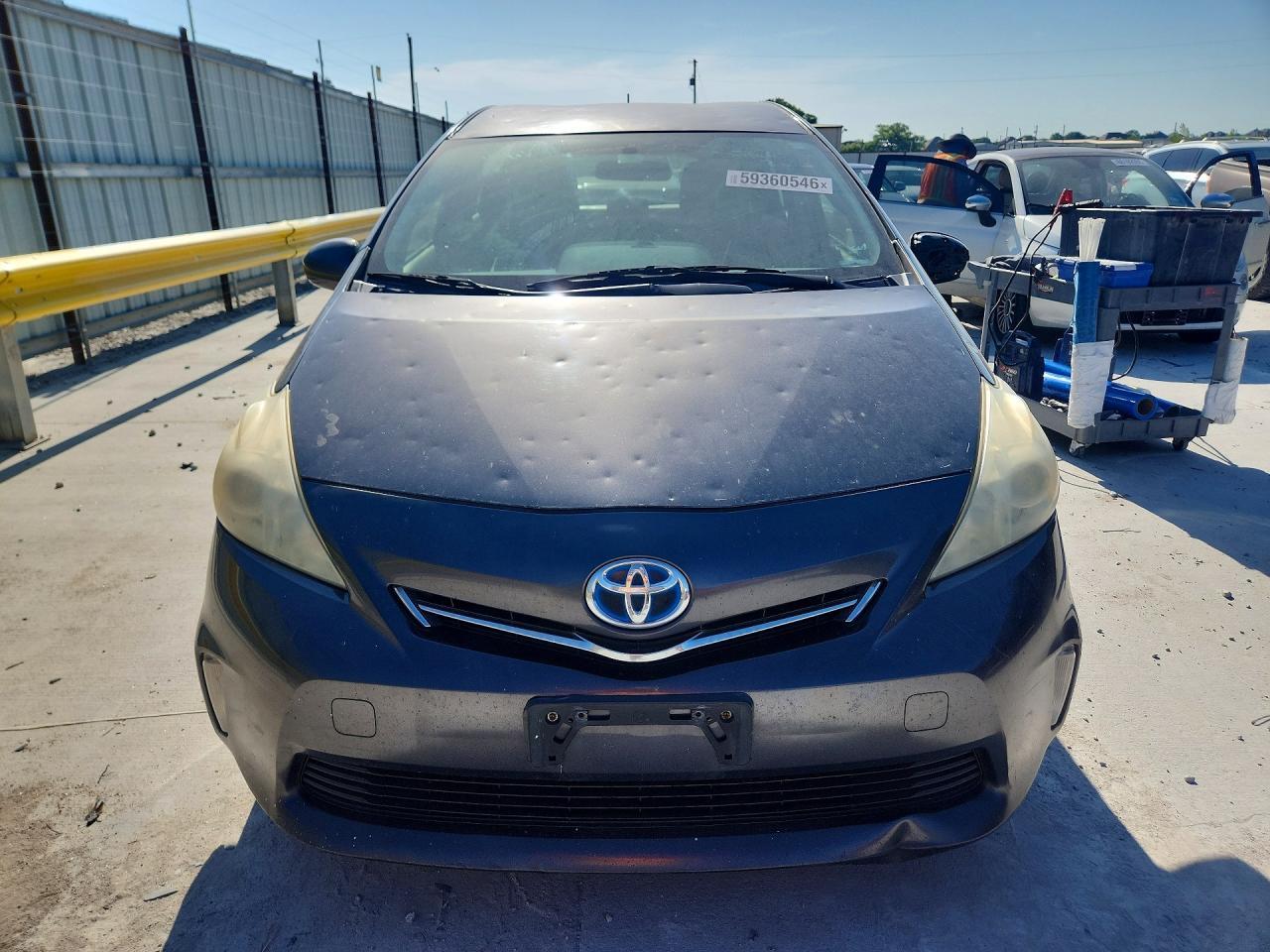 2014 Toyota Prius V Two - zdjęcie 5