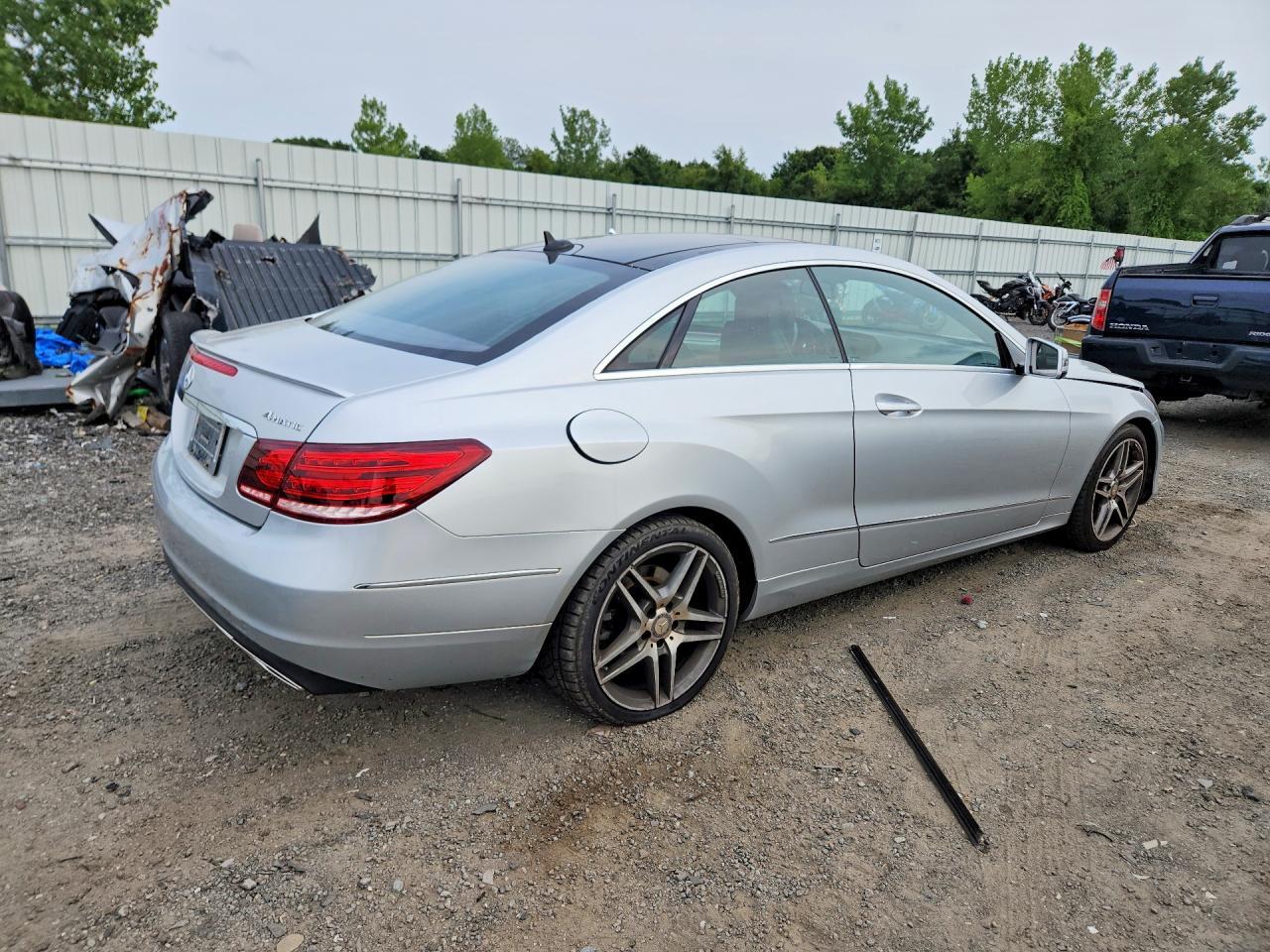2014 Mercedes-Benz E 350 4Matic - zdjęcie 3