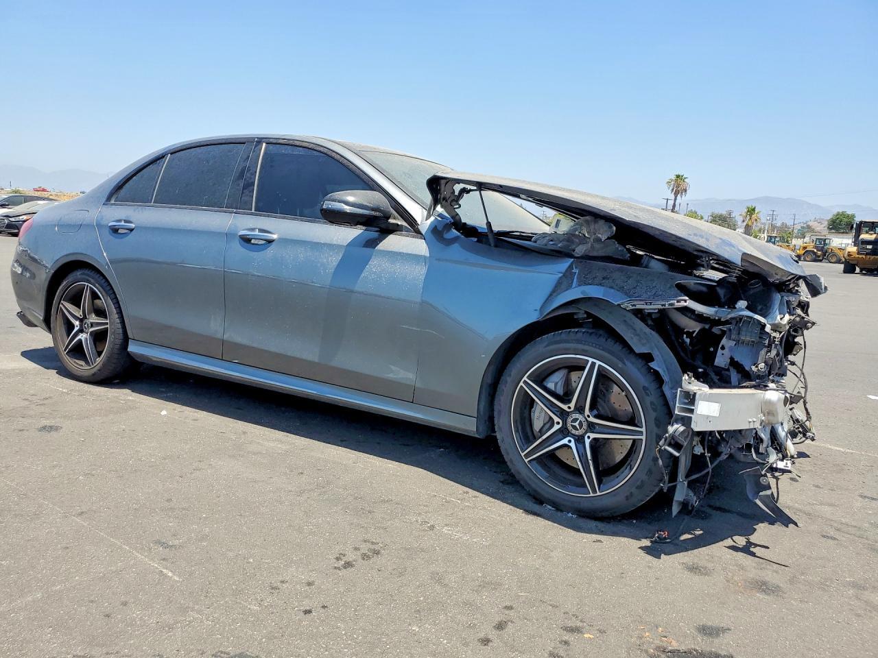 2019 Mercedes-Benz E 300 4Matic - zdjęcie 4