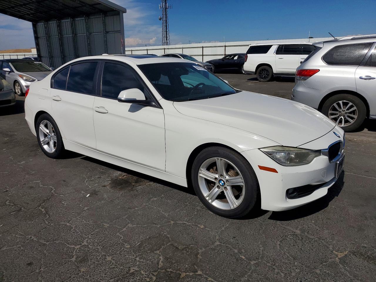 2014 BMW 320 I - zdjęcie 4