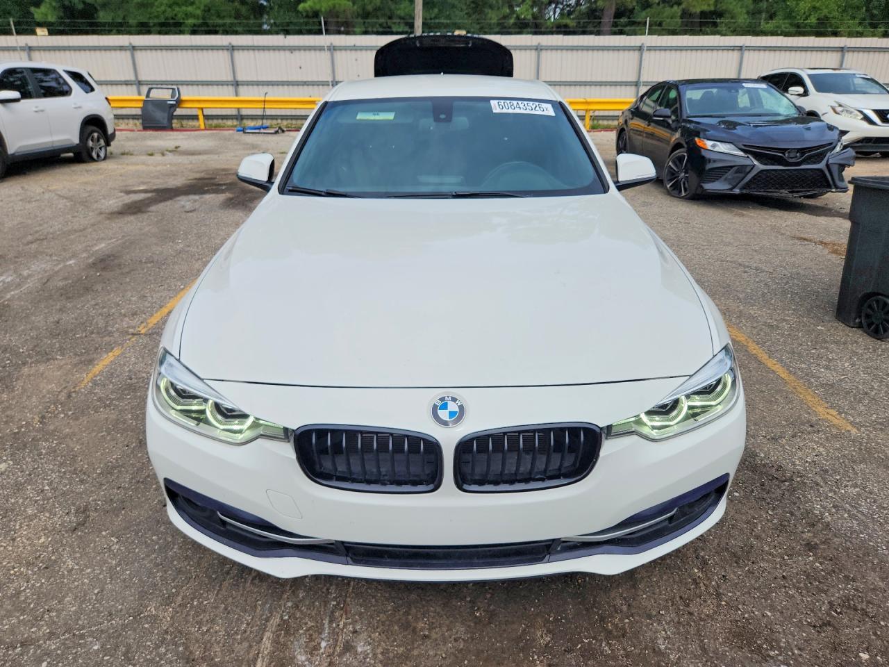 2018 BMW 330E - zdjęcie 5
