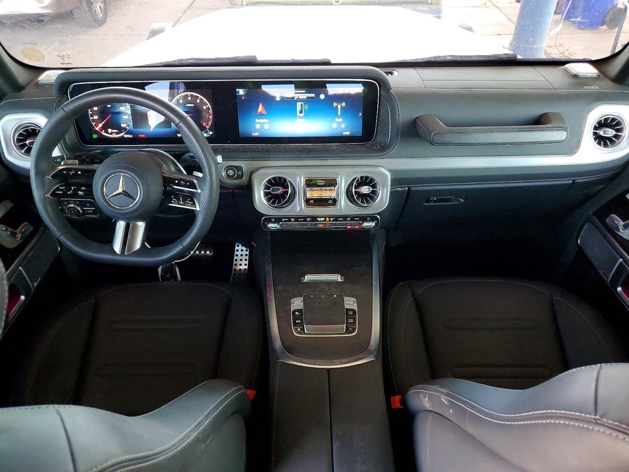 2025 Mercedes-Benz G 550 - zdjęcie 8