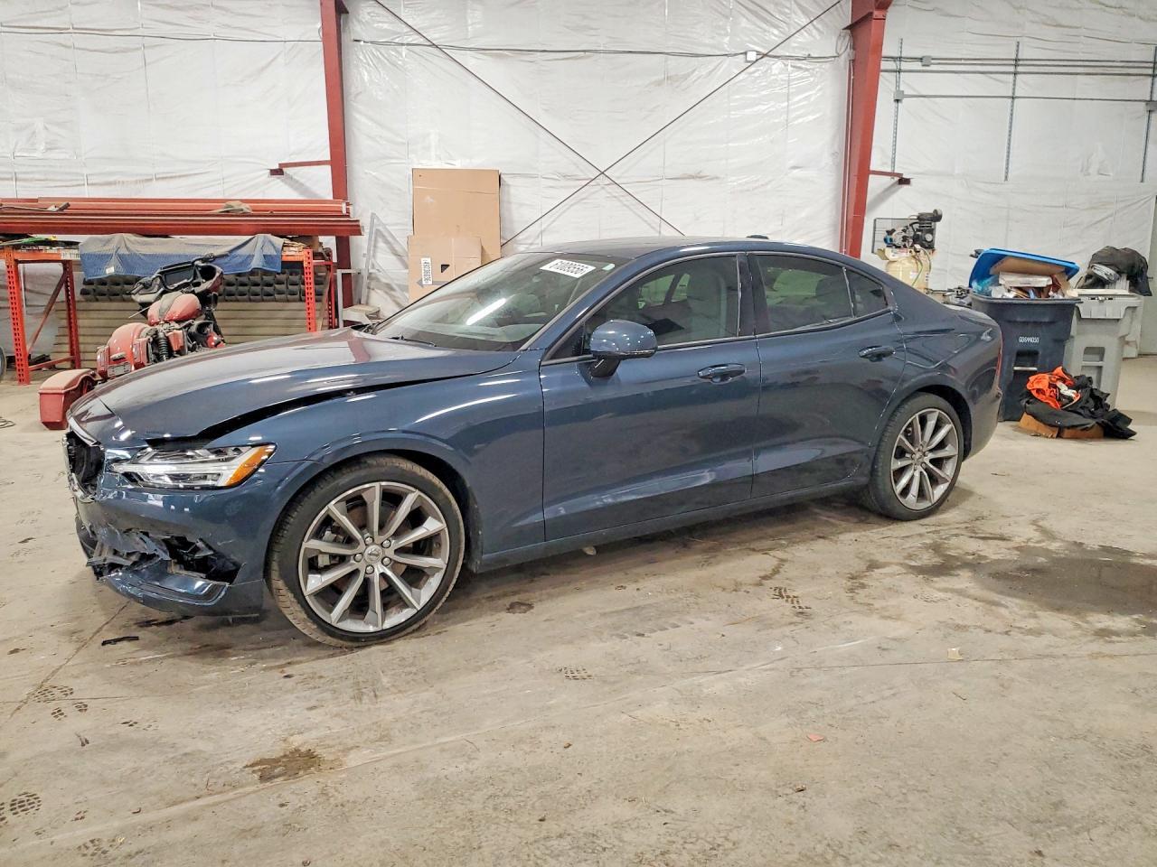 2021 Volvo S60 T5 Momentum - zdjęcie główne