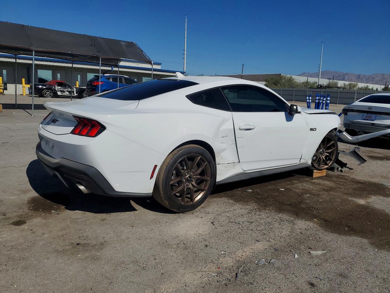 2025 Ford Mustang Gt - zdjęcie 3