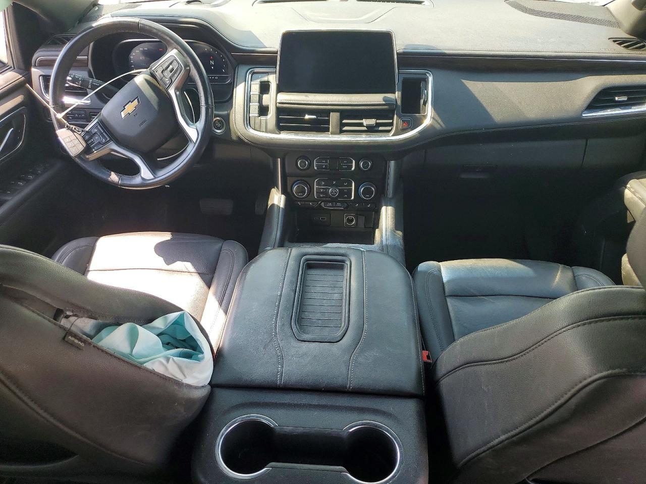 2022 Chevrolet Suburban K1500 Lt - zdjęcie 8